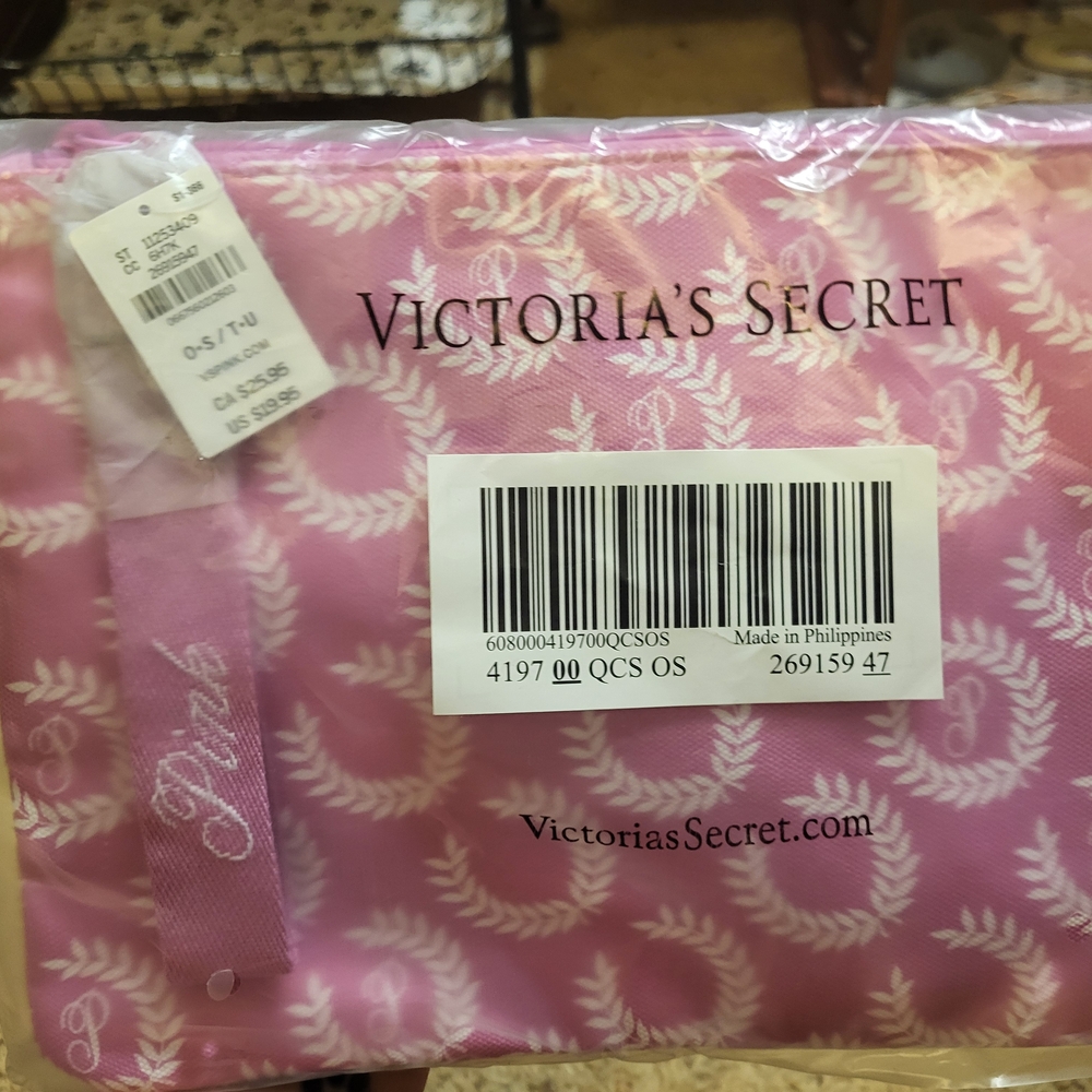 Victoria's Secret Pink Large Zipper Pouch